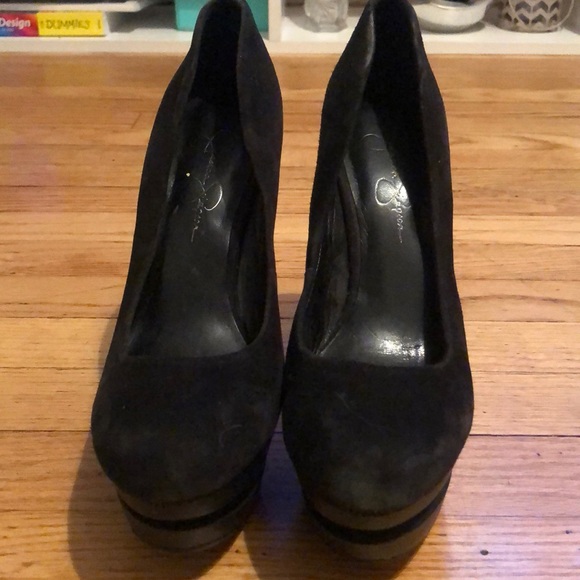Jessica Simpson platform pump - Picture 2 of 2